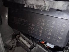 Recambio de caja reles / fusibles para renault koleos dynamique referencia OEM IAM 284B7JY00A  