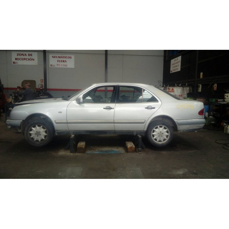 mercedes clase e (w210) berlina del año 1999