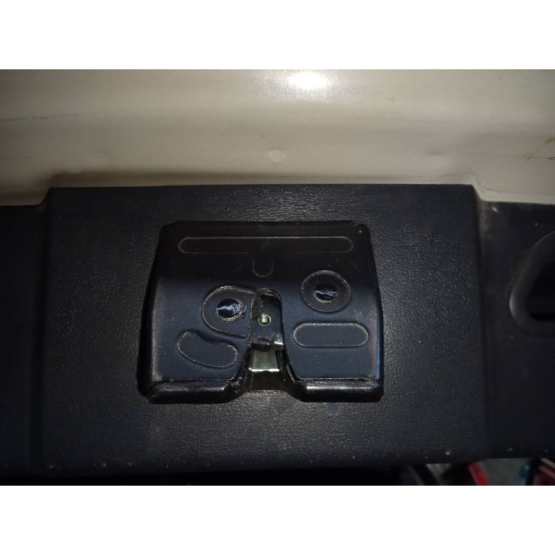 Recambio de cerradura maletero / porton para hyundai i30 cw cw go referencia OEM IAM   