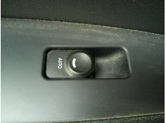 Recambio de mando elevalunas trasero izquierdo para hyundai i30 cw cw go referencia OEM IAM   