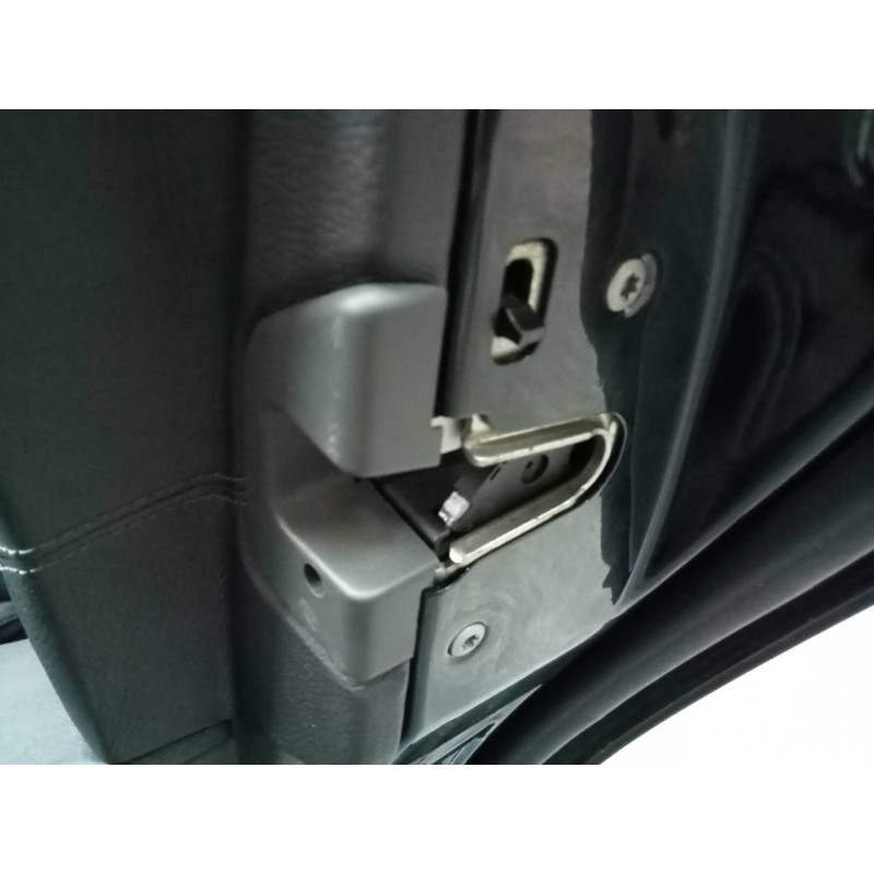 Recambio de cerradura puerta trasera derecha para mercedes clase e (w211) berlina e320 referencia OEM IAM   