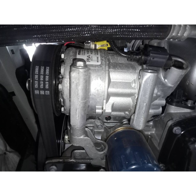 Recambio de compresor aire acondicionado para citroen c4 iii seduction referencia OEM IAM 9833718880  