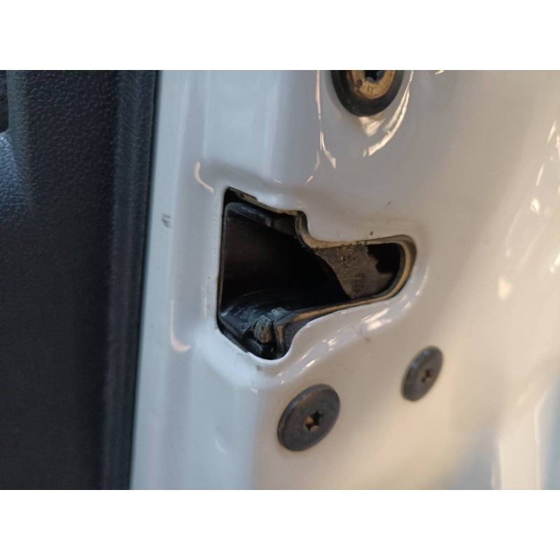 Recambio de cerradura puerta delantera derecha para dacia duster ambience 4x2 referencia OEM IAM   