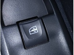 Recambio de mando elevalunas delantero derecho para dacia duster ambience 4x2 referencia OEM IAM   