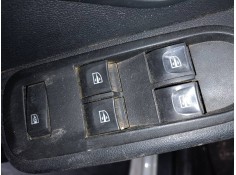 Recambio de mando elevalunas delantero izquierdo para dacia duster ambience 4x2 referencia OEM IAM   