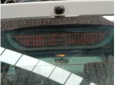 Recambio de luz central de freno para dacia duster ambience 4x2 referencia OEM IAM   