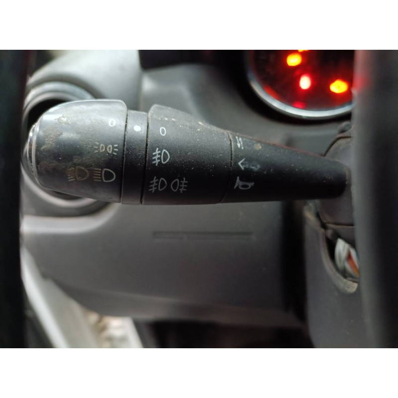 Recambio de mando intermitentes para dacia duster ambience 4x2 referencia OEM IAM   