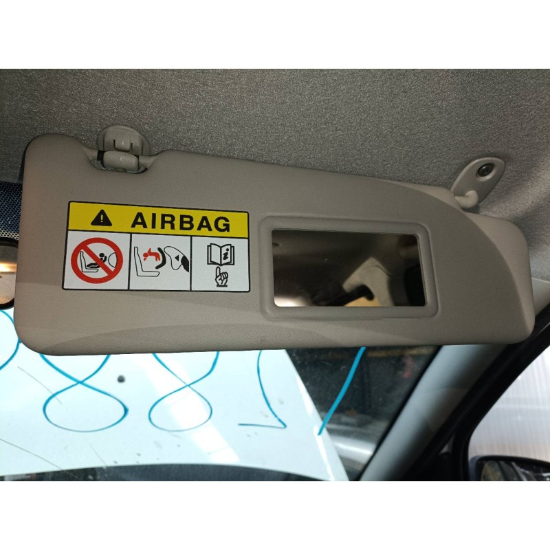 Recambio de parasol derecho para dacia duster ambience 4x2 referencia OEM IAM   