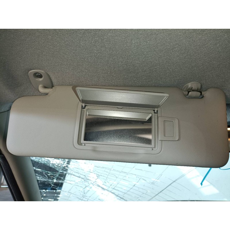 Recambio de parasol izquierdo para dacia duster ambience 4x2 referencia OEM IAM   