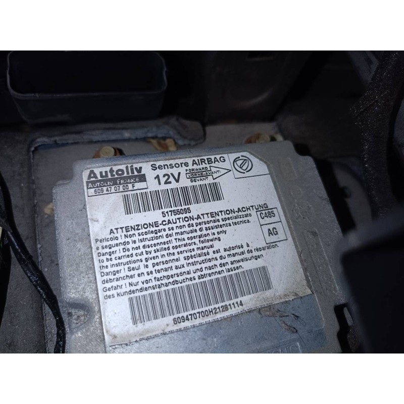 Recambio de centralita airbag para fiat linea (110) 1.3 16v jtd cat referencia OEM IAM 51755095 609470700F 