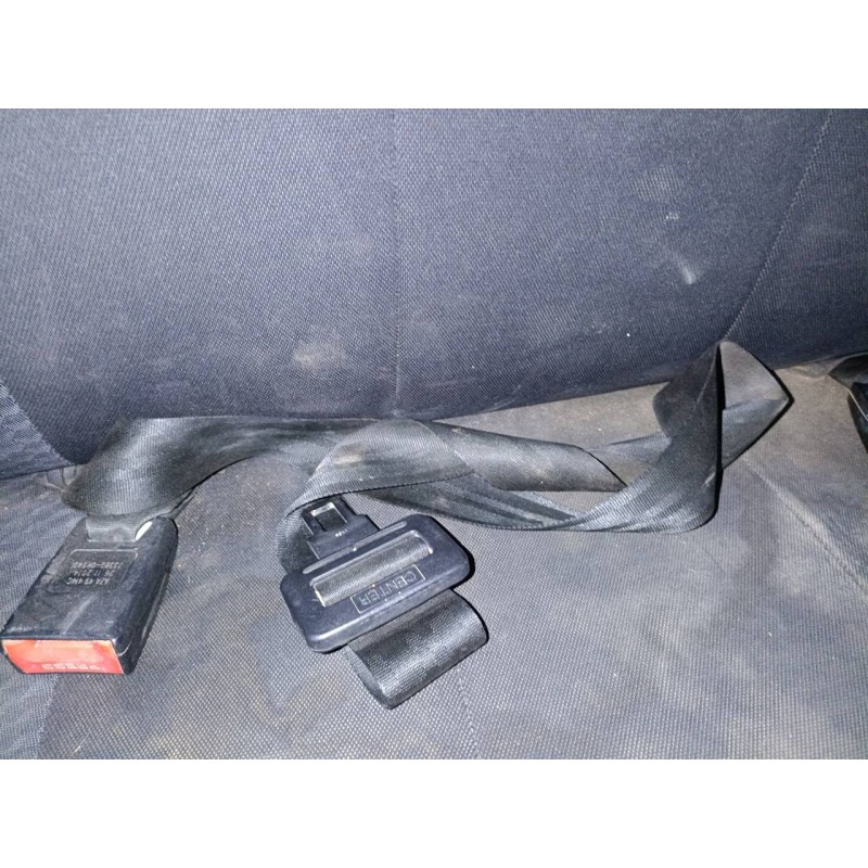 Recambio de cinturon seguridad trasero central para toyota hilux (kun) double cab sol referencia OEM IAM   