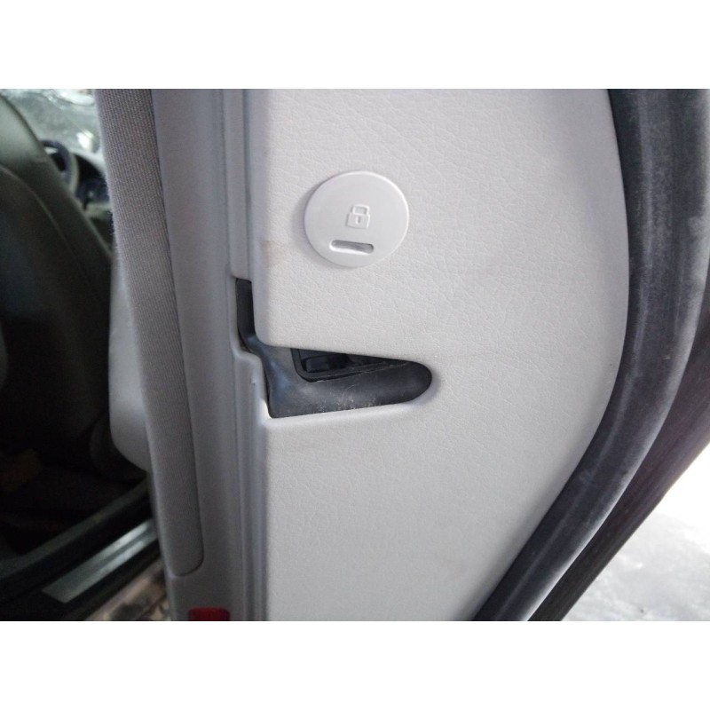 Recambio de cerradura puerta trasera derecha para audi a4 berlina (8e) 2.0 tdi referencia OEM IAM   