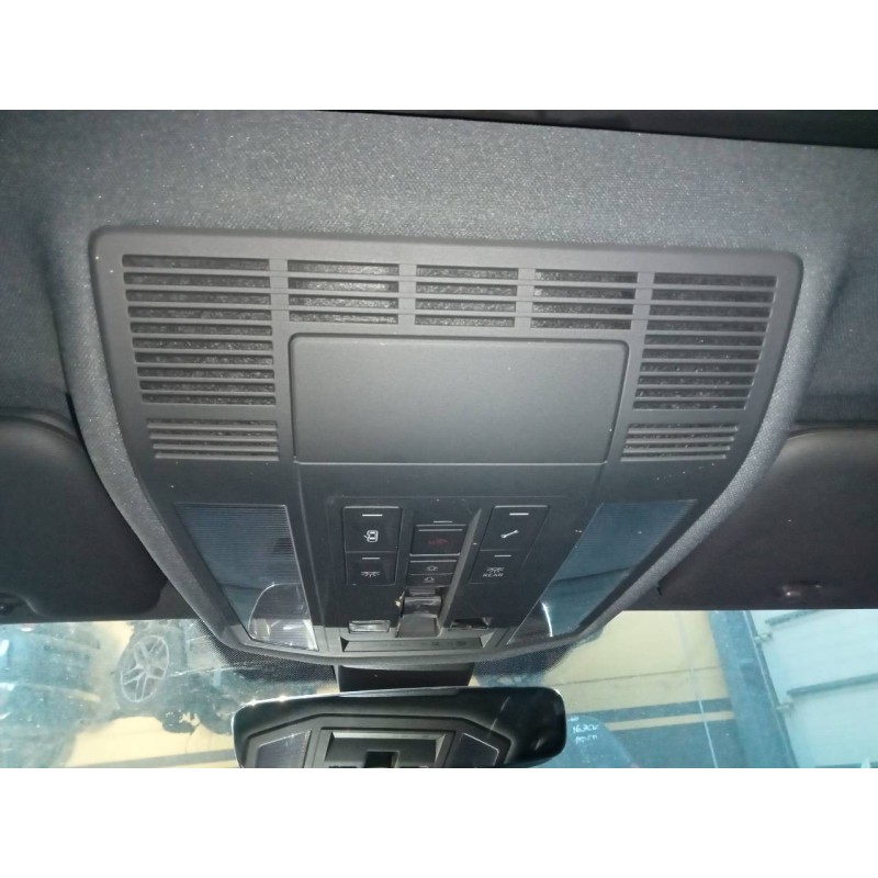 Recambio de luz interior para volkswagen touareg r-line 4 motion referencia OEM IAM   