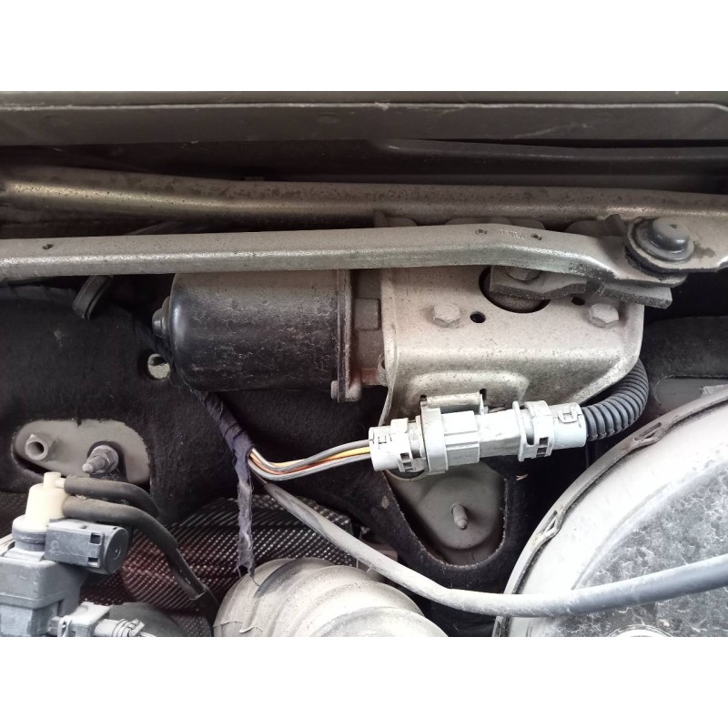 Recambio de motor limpia delantero para nissan interstar (x70) acenta referencia OEM IAM 53556502  