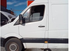 Recambio de puerta delantera izquierda para mercedes sprinterii caja cerrada (desde 01.06) 316 referencia OEM IAM   