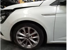 Recambio de aleta delantera derecha para renault megane iv grandtour life referencia OEM IAM   