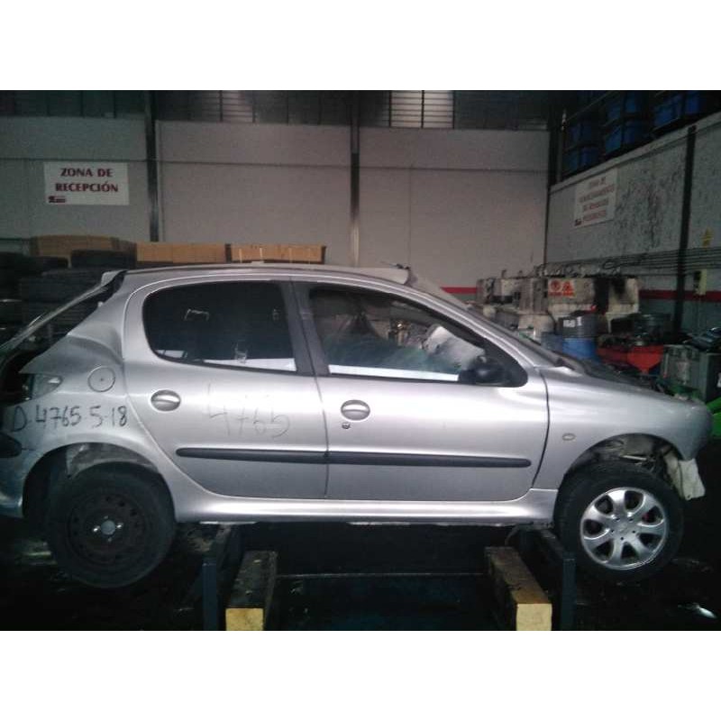 peugeot 206 berlina del año 2003