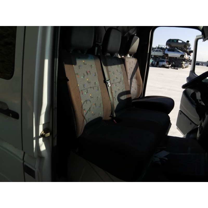 mercedes sprinter 02.00  caja cerrada, techo elevado del año 2001