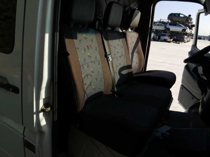 mercedes sprinter 02.00  caja cerrada, techo elevado del año 2001