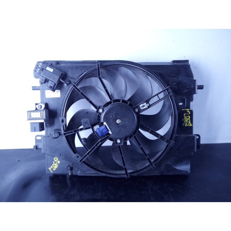 Recambio de electroventilador para renault clio iv limited referencia OEM IAM 214818009R  