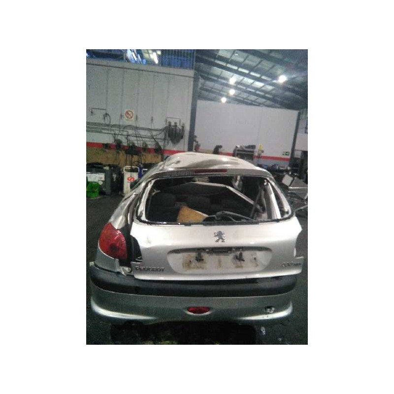 peugeot 206 berlina del año 2003