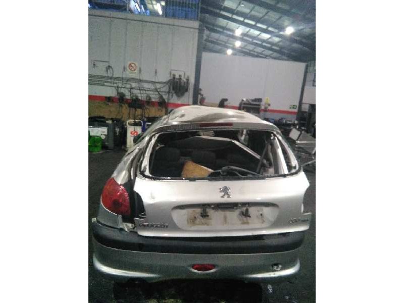 peugeot 206 berlina del año 2003