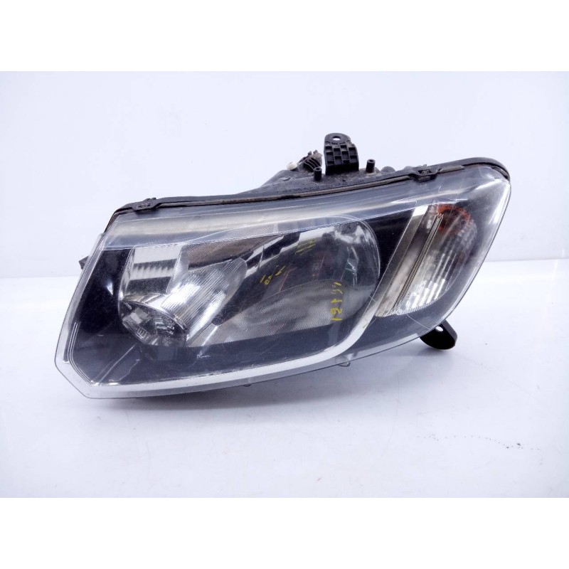 Recambio de faro izquierdo para dacia sandero stepway referencia OEM IAM 90029994 260605312R 