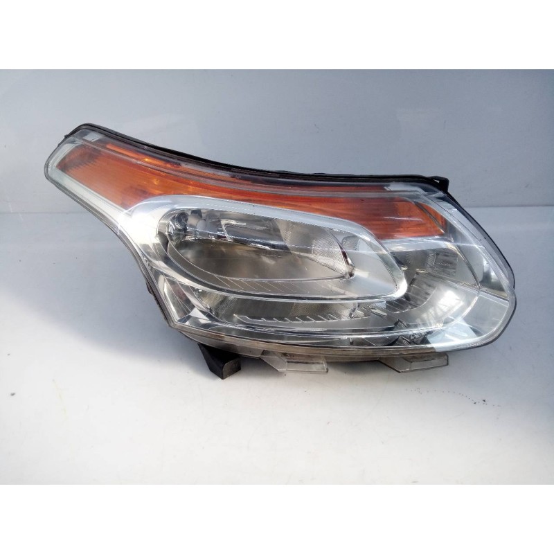 Recambio de faro derecho para citroen c3 picasso sx referencia OEM IAM 681806180 1EG00976702 