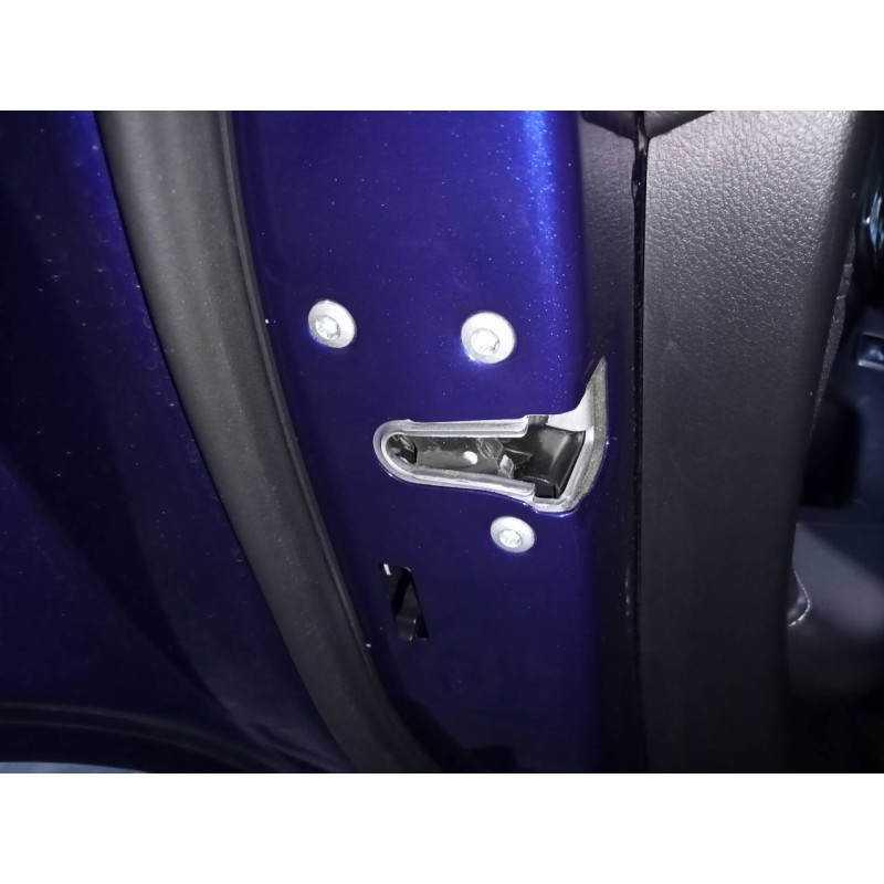 Recambio de cerradura puerta trasera izquierda para infiniti q30 q30 referencia OEM IAM   