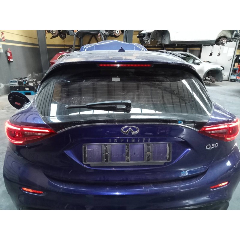 Recambio de porton trasero para infiniti q30 q30 referencia OEM IAM   