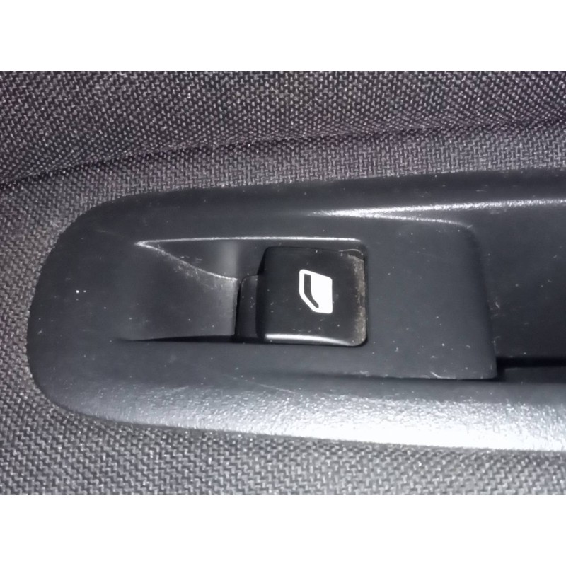 Recambio de mando elevalunas trasero derecho para peugeot 308 active referencia OEM IAM   