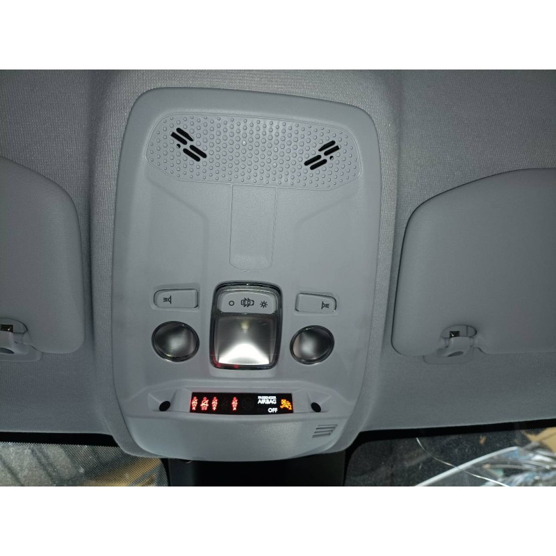 Recambio de luz interior para opel corsa f cosmos referencia OEM IAM   