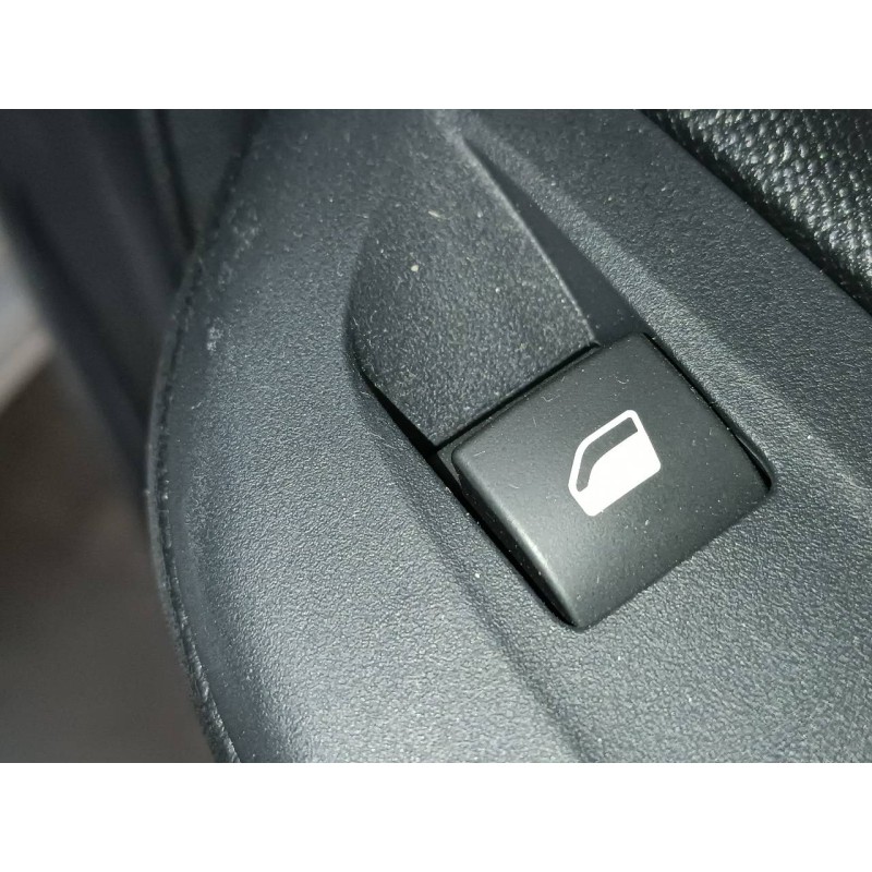 Recambio de mando elevalunas trasero derecho para opel corsa f cosmos referencia OEM IAM   