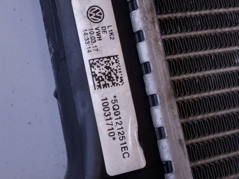 Recambio de radiador agua para volkswagen touran (5t1) advance bmt referencia OEM IAM 5Q0121251EC 10031710 P2-A6-19
