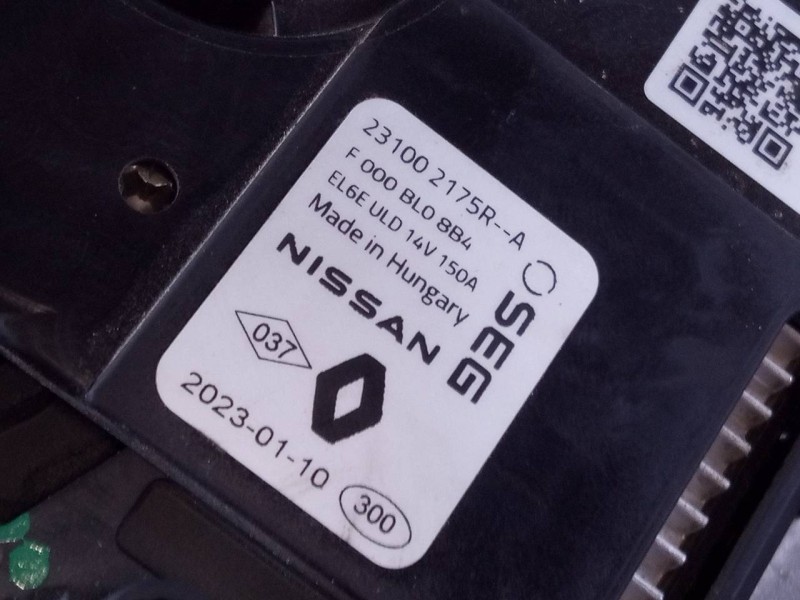 Recambio de alternador para dacia sandero iii referencia OEM IAM 231002175R  