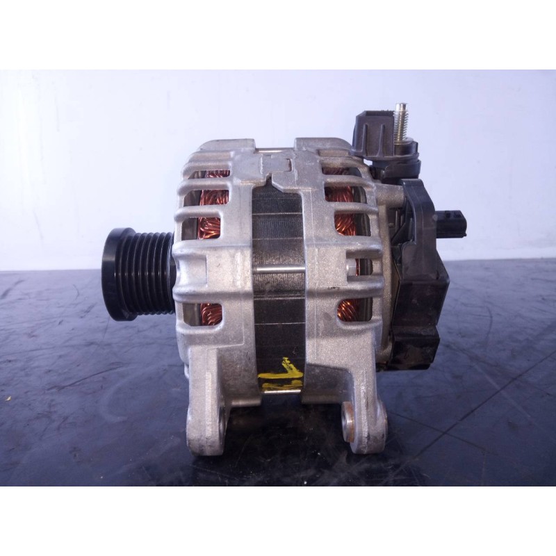 Recambio de alternador para dacia sandero iii referencia OEM IAM 231002175R  