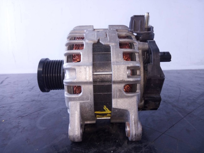 Recambio de alternador para dacia sandero iii referencia OEM IAM 231002175R  