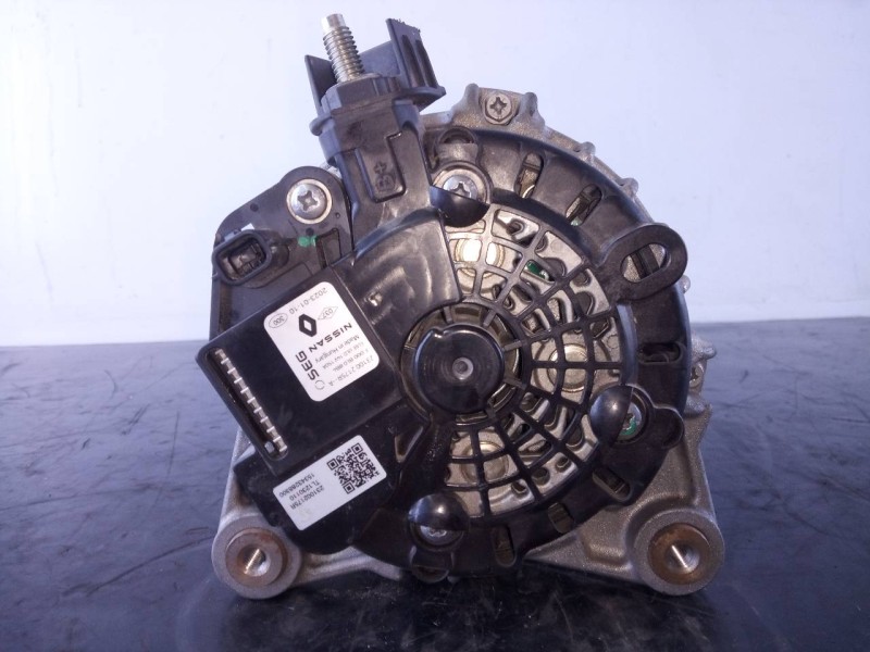 Recambio de alternador para dacia sandero iii referencia OEM IAM 231002175R  