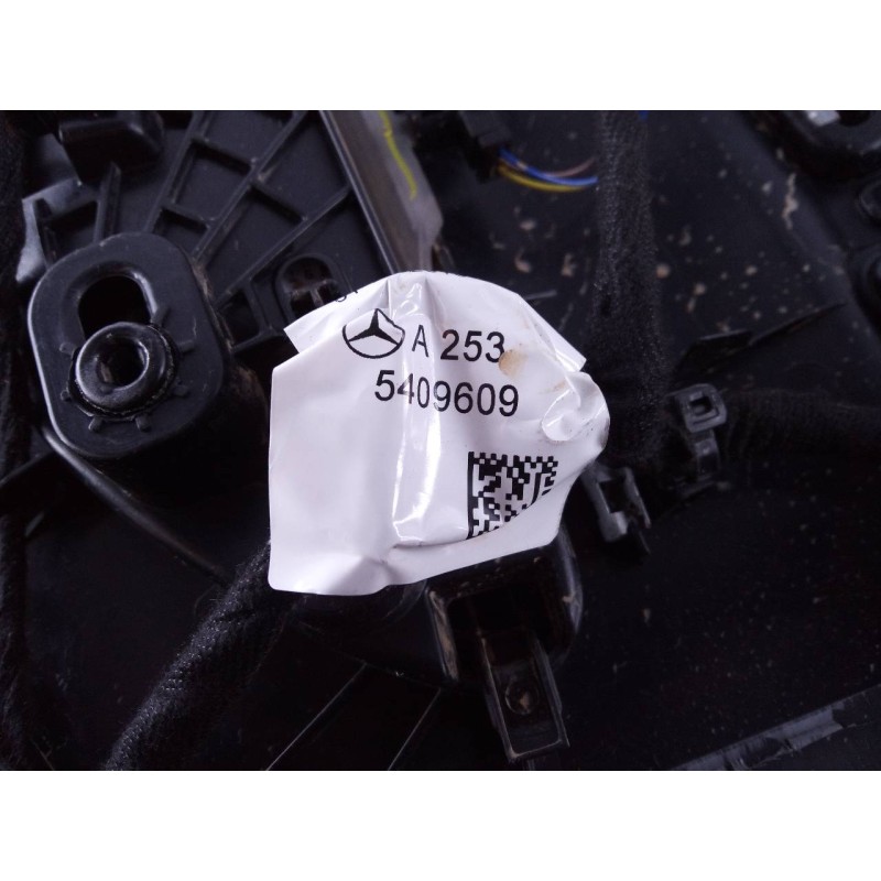 Recambio de guarnecido puerta trasera derecha para mercedes clase glc (w253) 220d 4matic referencia OEM IAM A2535409609  