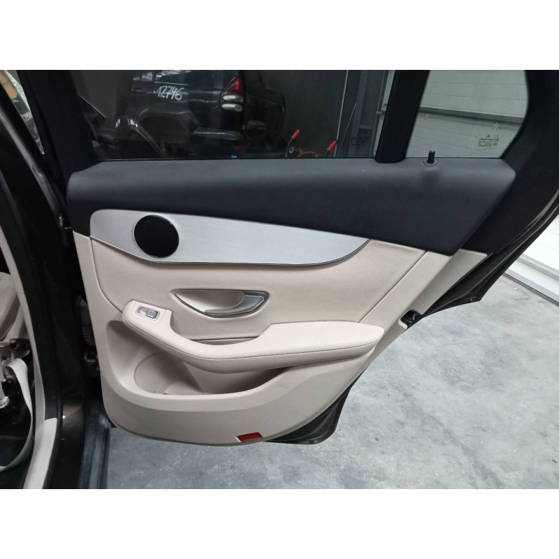 Recambio de guarnecido puerta trasera derecha para mercedes clase glc (w253) 220d 4matic referencia OEM IAM   