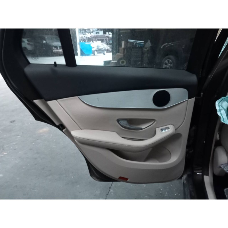 Recambio de guarnecido puerta trasera izquierda para mercedes clase glc (w253) 220d 4matic referencia OEM IAM   