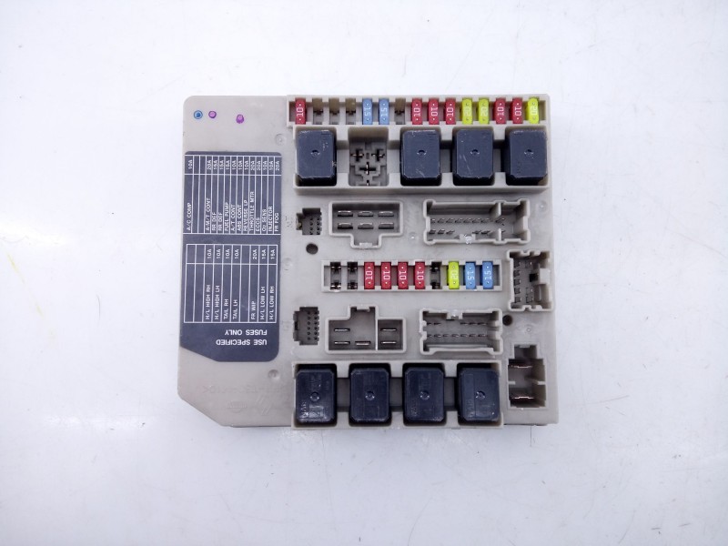 Recambio de caja reles / fusibles para nissan micra (k12e) acenta referencia OEM IAM   