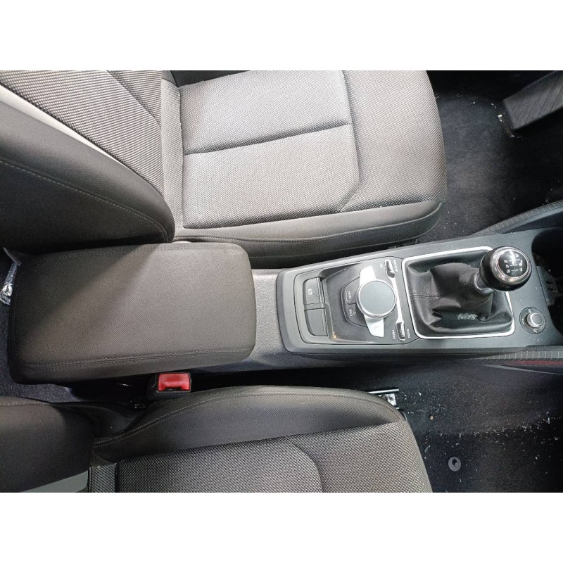 Recambio de consola central para audi q2 (gab) design edition referencia OEM IAM   