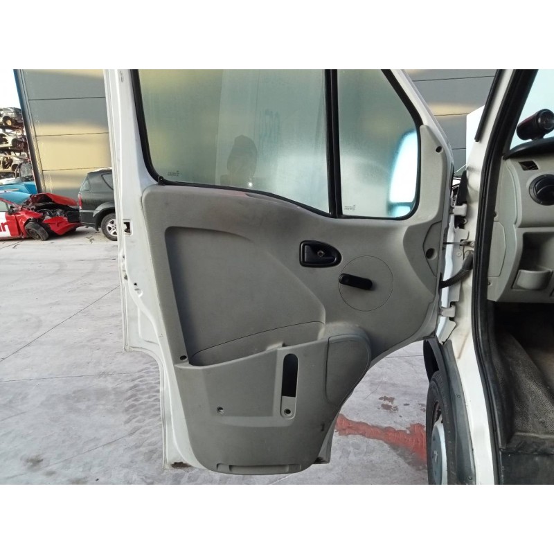 Recambio de guarnecido puerta delantera izquierda para renault master ii phase 2 caja cerrada l2h1 referencia OEM IAM   