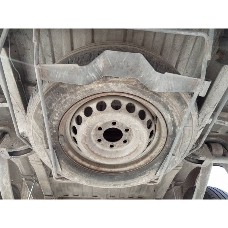 Recambio de neumatico repuesto para mercedes sprinterii caja cerrada (desde 01.06) 316 referencia OEM IAM 235/65/16  