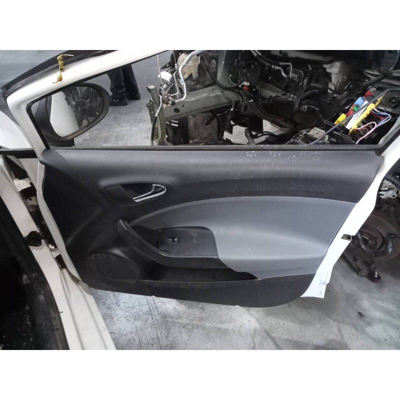 Recambio de guarnecido puerta delantera derecha para seat ibiza (6j5) reference referencia OEM IAM   