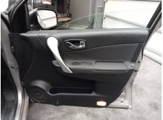 GUARNECIDO PUERTA DELANTERA DERECHA 