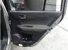 GUARNECIDO PUERTA TRASERA DERECHA 