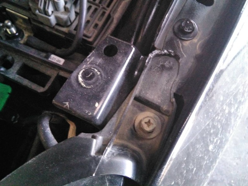 Recambio de faro izquierdo para peugeot 407 referencia OEM IAM   