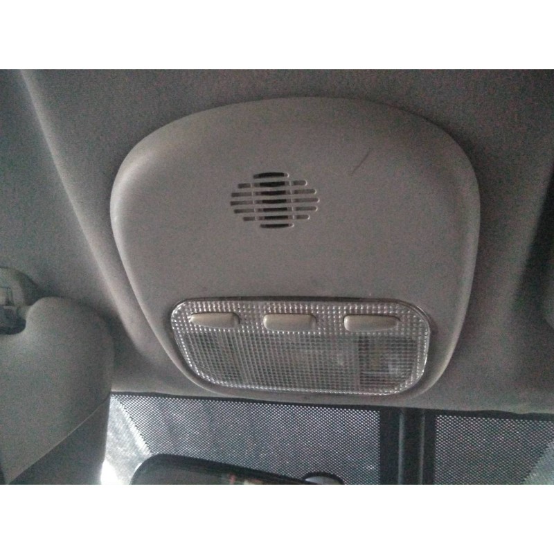 Recambio de luz interior para peugeot 407 referencia OEM IAM   